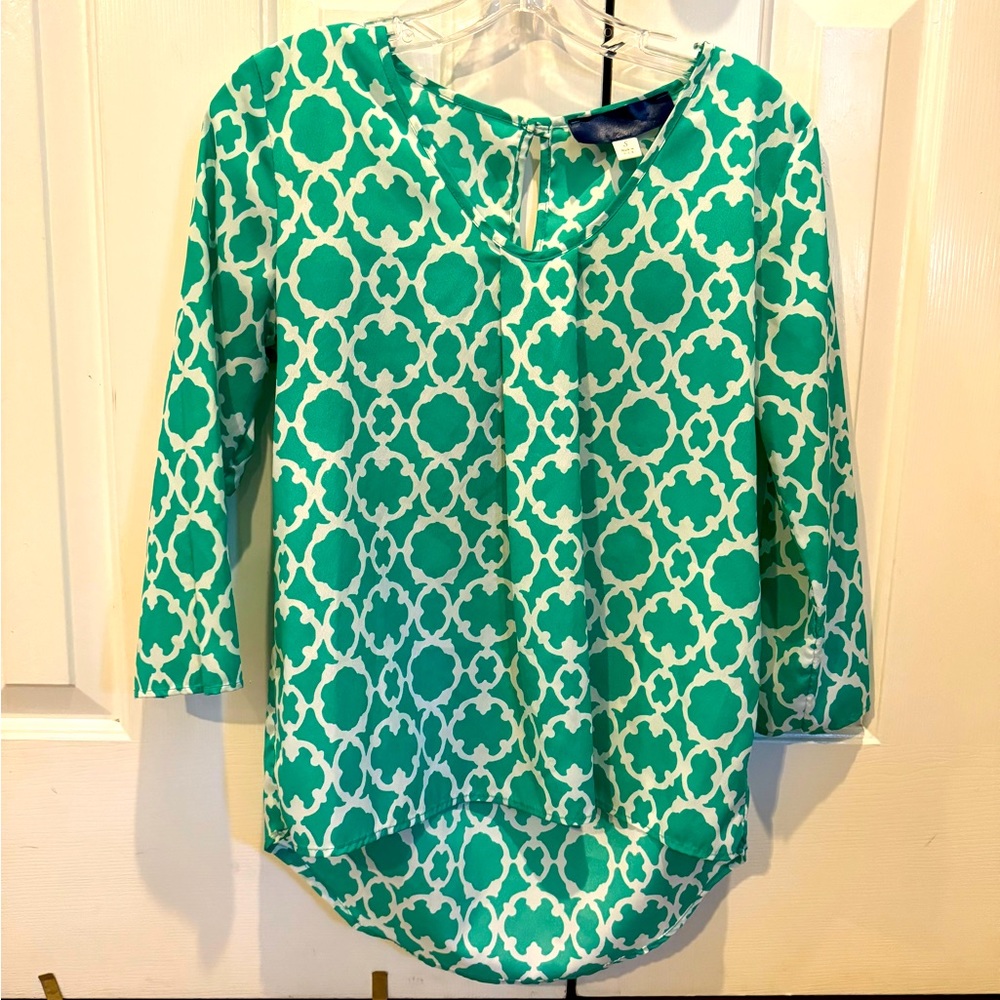 Green top from Francesca’s. Size small.